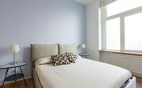 Tricolore Modern&Cozy Apartment